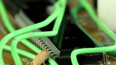 Microcircuit çip ile elektronik bileşenler