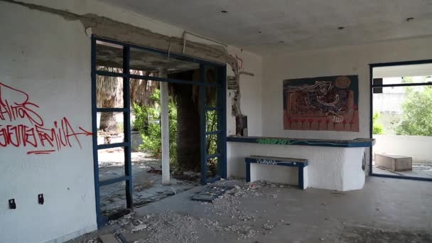 Interior do hotel abandonado — Vídeo de Stock