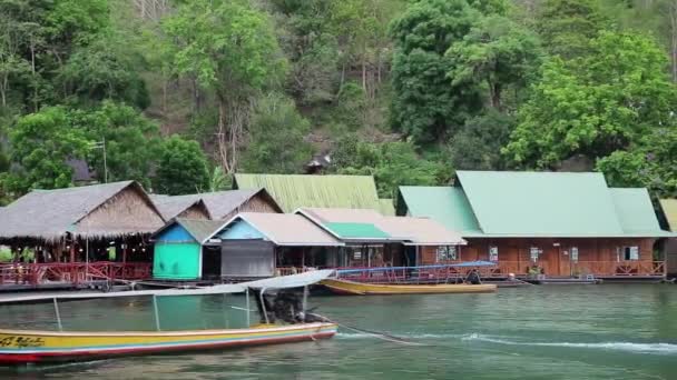 Domki nad rzeką Kwai — Wideo stockowe