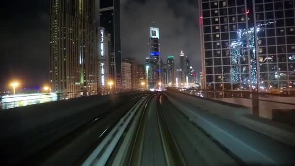 完全に自動化された地下鉄鉄道ネットワーク、ドバイ、アラブ首長国連邦 — ストック動画
