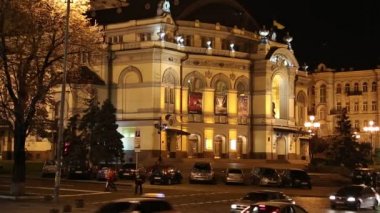 Kiev, Ukrayna opera house civarındaki trafik