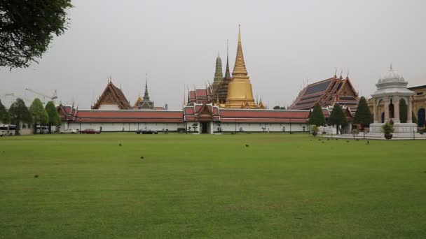 Templo del Buda Esmeralda en Bangkok, Tailandia — Vídeos de Stock