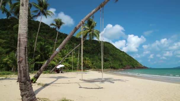 Swing en la playa — Vídeos de Stock