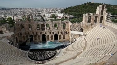 parthenon Tapınağı yakınındaki antik tiyatro