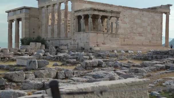 Античный храм в Афинском Акрополе — стоковое видео