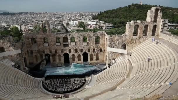 Ancient theatre near Parthenon temple — Stock Video