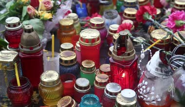 ? andles çok renkli lambalar içinde