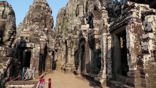 Байон - древний кхмерский храм — стоковое видео