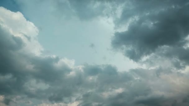 暴风雨的乌云，没有鸟 — 图库视频影像