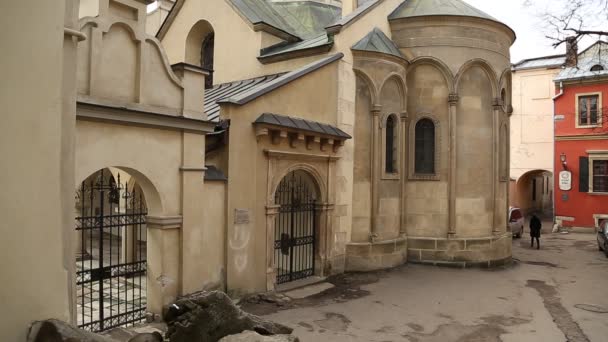 Armeense kathedraal van de Hemelvaart van Maria in Lviv — Stockvideo