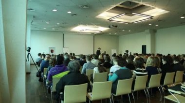 İş sunumundaki insanlar