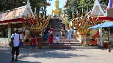 Pratumnak Hill ve büyük altın Buddha