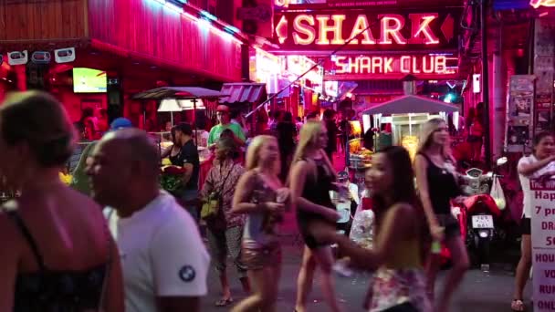 Walking Street in Pattaya, Thailand — Stock Video