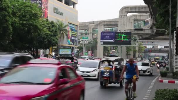 Közúti forgalom, Bangkok, Thaiföld — Stock videók