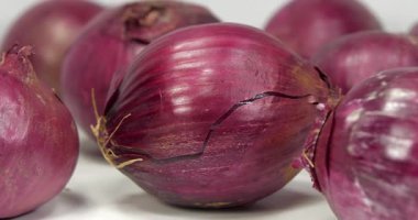 Kırmızı soğan mı mor soğan mı? Soğan - sağlık için birçok yararlı özelliği olan sebze