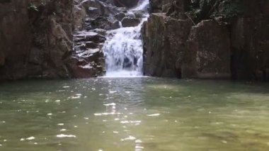 Tayland güzel şelale