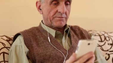 Komuta sizde smartphone iletişim kurar.