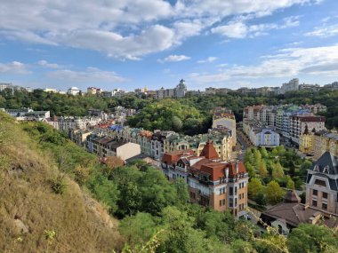Eski Podil 'in panoramik manzarası, Ukrayna' nın başkenti Kyiv şehri