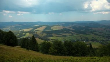 Cumulonimbus bulutlar ve yağmur Dağları