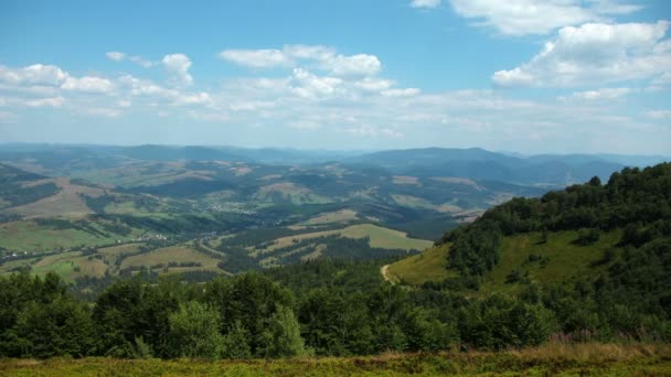 Clouds in beautiful green mountains — Stock Video