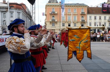 Grup üyeleri halk Storici Sbandieratori Contrade Cori, Cori, İtalya