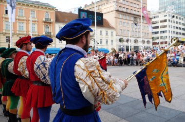 Grup üyeleri halk Storici Sbandieratori Contrade Cori, Cori, İtalya