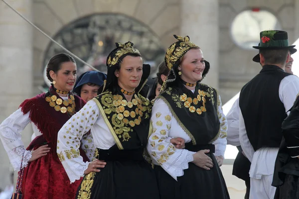 Μέλη της Λαϊκής ομάδας Sopilka από Vegreville, Αλμπέρτα, Καναδάς — Φωτογραφία Αρχείου