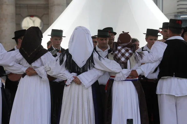 Members of folk group Cvelferi from Zupanjska Posavina, Croatia — Stock Photo, Image