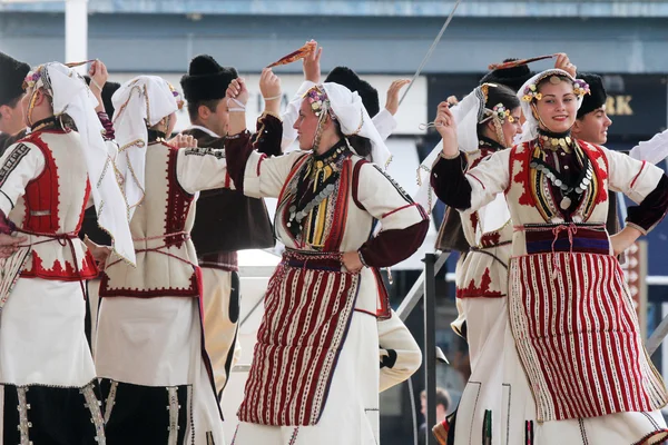 Membri del gruppo folk Etnos di Skopje, Macedonia — Foto Stock