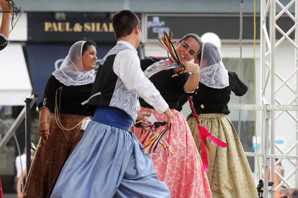 Medlemmar av folk grupp Escola de bollen de bot Calabruix från Mallorca, Spanien — Stockfoto