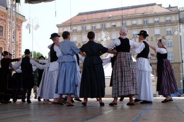 Tavankut, Sırbistan, Zagreb 50 Uluslararası Folklor Festivali sırasında halk grubu üyeleri