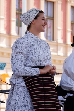 Tavankut, Sırbistan, Zagreb 50 Uluslararası Folklor Festivali sırasında halk grubu üyeleri