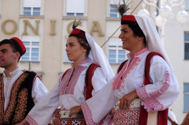 Vrlika, Hırvatistan Zagreb 50 Uluslararası Folklor Festivali sırasında halk grubu üyeleri
