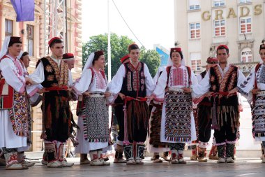 Vrlika, Hırvatistan Zagreb 50 Uluslararası Folklor Festivali sırasında halk grubu üyeleri