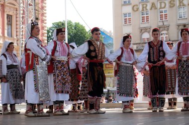 Vrlika, Hırvatistan Zagreb 50 Uluslararası Folklor Festivali sırasında halk grubu üyeleri