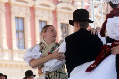 Grup üyeleri halk seljacka sloga donja dubrava, Hırvatistan Zagreb 48 Uluslararası Folklor Festivali sırasında gelen