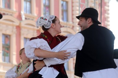 Grup üyeleri halk seljacka sloga donja dubrava, Hırvatistan Zagreb 48 Uluslararası Folklor Festivali sırasında gelen