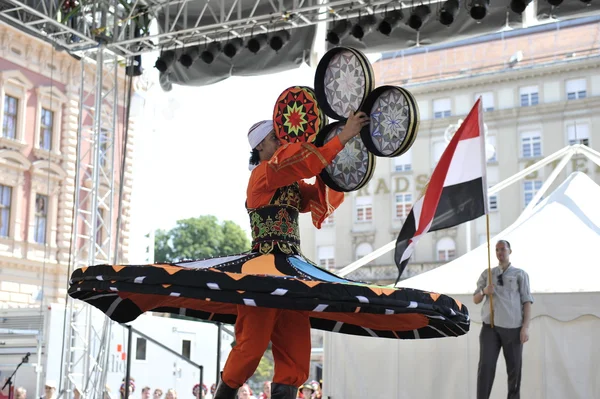 Leden van folk groepen Egyptische nationale folklore troupe uit Egypte tijdens de 48ste internationale folklore festival in zagreb — Stockfoto
