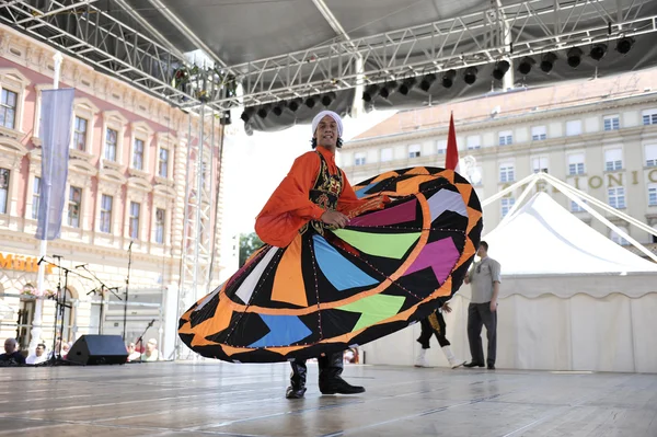 Leden van folk groepen Egyptische nationale folklore troupe uit Egypte tijdens de 48ste internationale folklore festival in zagreb — Stockfoto