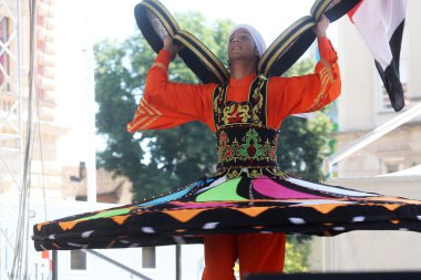 Zagreb 48 Uluslararası Folklor Festivali sırasında Mısır'dan halk grupları Mısır Millî folklor topluluğu üyeleri