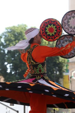 Zagreb 48 Uluslararası Folklor Festivali sırasında Mısır'dan halk grupları Mısır Millî folklor topluluğu üyeleri