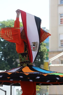Zagreb 48 Uluslararası Folklor Festivali sırasında Mısır'dan halk grupları Mısır Millî folklor topluluğu üyeleri