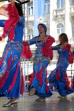 Zagreb 48 Uluslararası Folklor Festivali sırasında Mısır'dan halk grupları Mısır Millî folklor topluluğu üyeleri