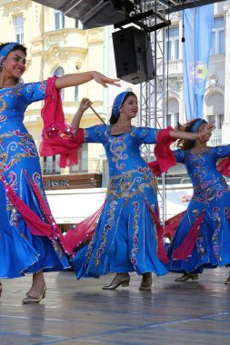 Zagreb 48 Uluslararası Folklor Festivali sırasında Mısır'dan halk grupları Mısır Millî folklor topluluğu üyeleri