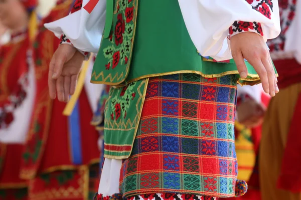 Nép, tagok csoport edmonton (alberta), ukrán táncosok viter Kanadából alatt Zágráb 48 nemzetközi folklór fesztivál — Stock Fotó