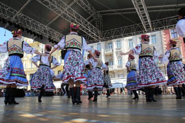 Grup üyeleri halk edmonton (alberta), Kanada Ukrayna dansçılar viter 48 Uluslararası Folklor Festivali Zagreb Merkezi