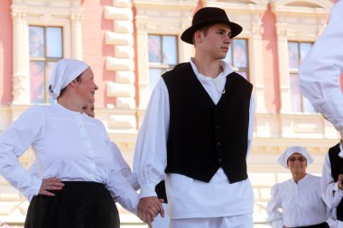 Halk gruplarının üyeleri, St jerome strigova dan, 48 Uluslararası Folklor Festivali sırasında Hırvatistan zagreb Merkezi