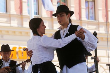 Halk gruplarının üyeleri, St jerome strigova dan, 48 Uluslararası Folklor Festivali sırasında Hırvatistan zagreb Merkezi