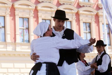 Halk gruplarının üyeleri, St jerome strigova dan, 48 Uluslararası Folklor Festivali sırasında Hırvatistan zagreb Merkezi