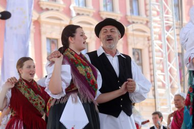 Grup üyeleri halk selacka sloga nedelisce, Hırvatistan Zagreb 48 Uluslararası Folklor Festivali sırasında gelen